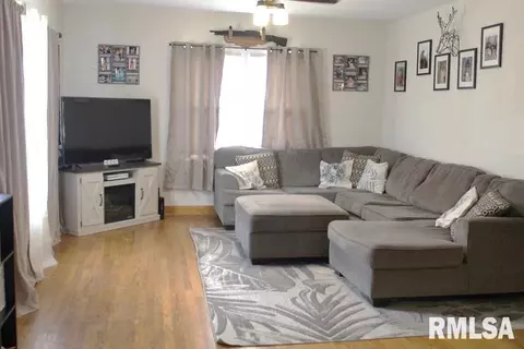 320 E Church St, Kewanee, IL 61443 photo 19