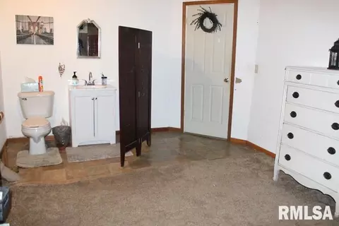 320 E Church St, Kewanee, IL 61443 photo 54