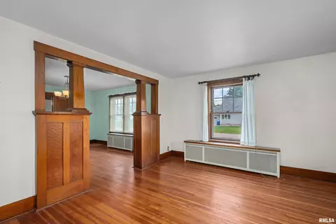 408 E Henry St, Atkinson, IL 61235 photo 8