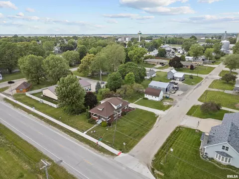 408 E Henry St, Atkinson, IL 61235 photo 35