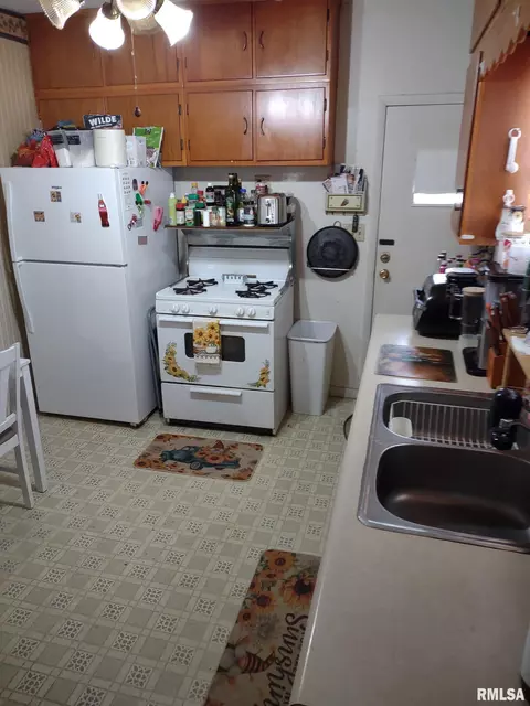 1437 13th St, Moline, IL 61265 photo 21