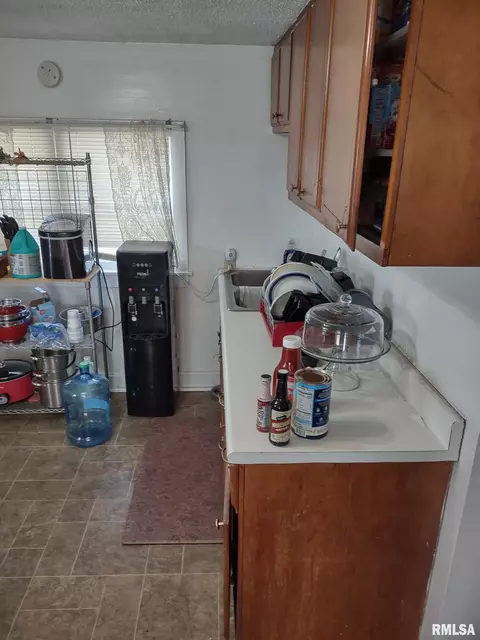 1437 13th St, Moline, IL 61265 photo 9