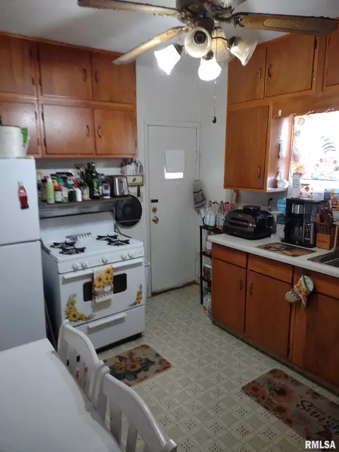 1437 13th St, Moline, IL 61265 photo 18
