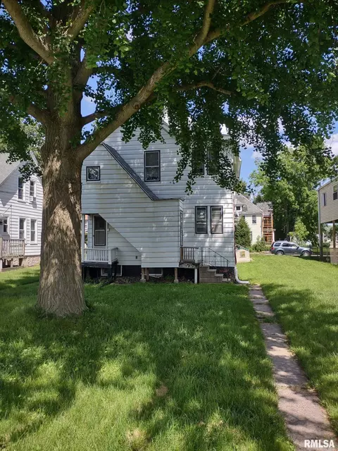1437 13th St, Moline, IL 61265 photo 4