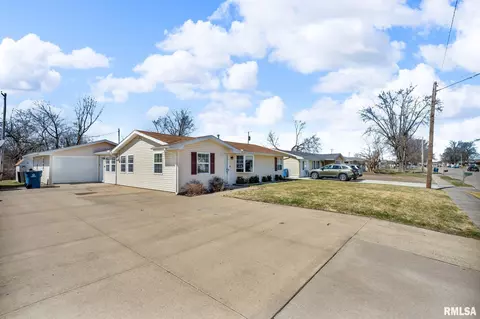 2404 8th St, Silvis, IL 61282 photo 21