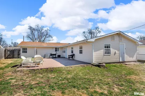 2404 8th St, Silvis, IL 61282 photo 22