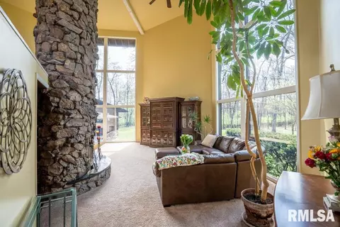 509 Forest Dr, Herrin, IL 62948 photo 7