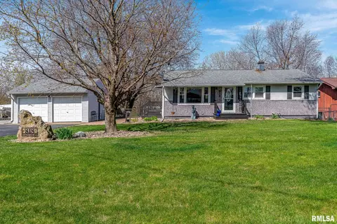 818 N Utah Ave, Davenport, IA 52804