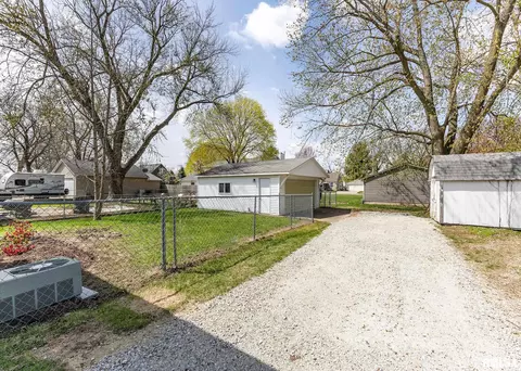 2119 44th St, Moline, IL 61265 photo 29