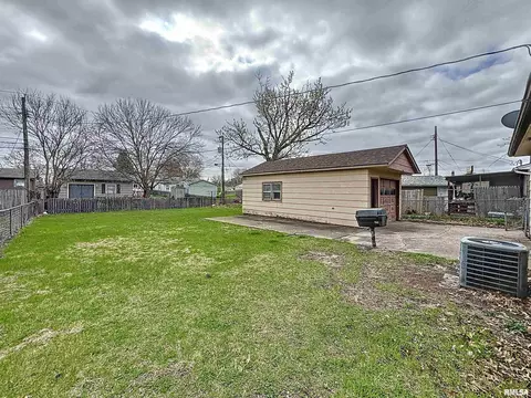449 E 6th St, Milan, IL 61264 photo 24