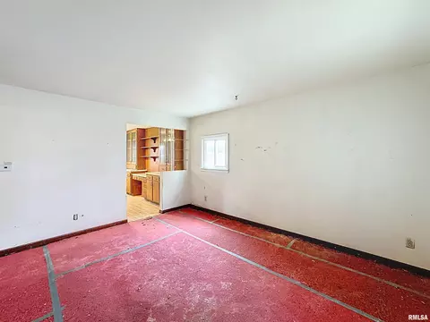 449 E 6th St, Milan, IL 61264 photo 5