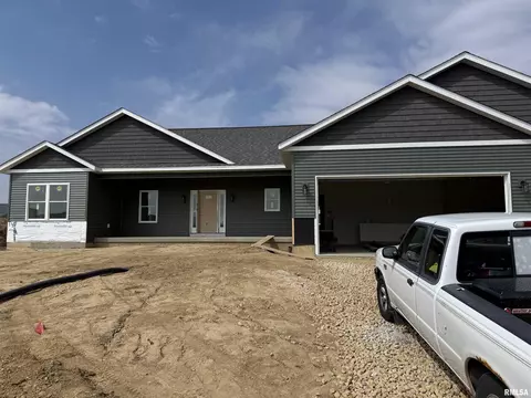 412 S Diamond Dr, Long Grove, IA 52756