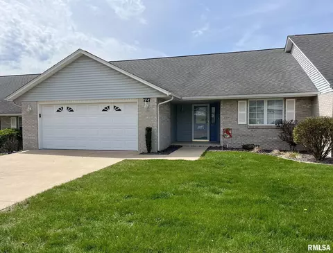 727 N 49th St, Quincy, IL 62305