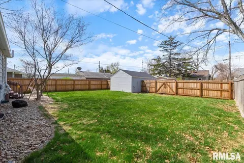 2941 8th St, Moline, IL 61265 photo 33
