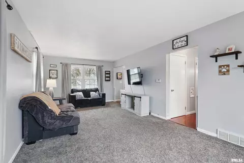 4721 19th Ave, Moline, IL 61265 photo 10