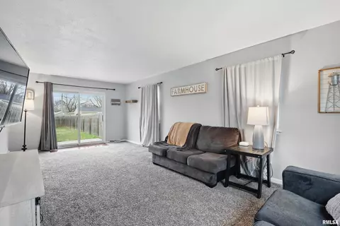 4721 19th Ave, Moline, IL 61265 photo 8