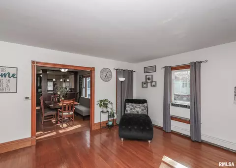 228 E Main St, Geneseo, IL 61254 photo 7