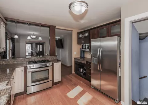 228 E Main St, Geneseo, IL 61254 photo 15