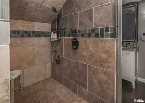 228 E Main St, Geneseo, IL 61254 photo 35