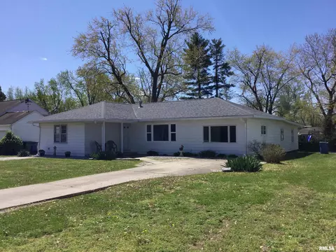 424 Springfield Ave, Anna, IL 62906 photo 2