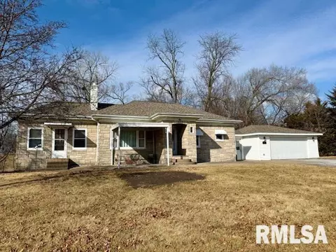 1311 S College Ave, Aledo, IL 61231