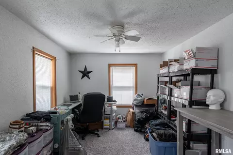 1510 Pershing Blvd, Clinton, IA 52732 photo 14