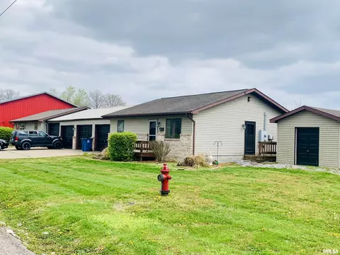 1005 W Central St, Marion, IL 62959