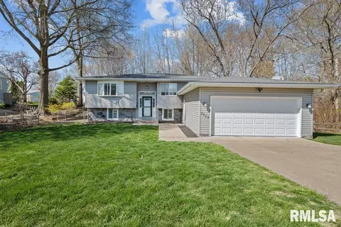 3829 29th Ave, Rock Island, IL 61201