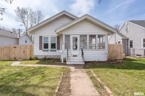3032 Grand Ave, Davenport, IA 52803