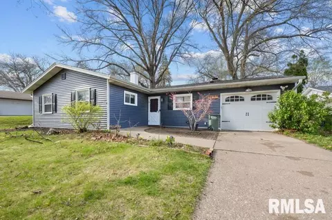 2632 Elm St, Davenport, IA 52803