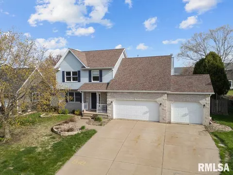 4622 E 49th Ct, Davenport, IA 52807