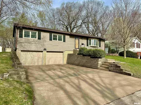 2683 9th St, East Moline, IL 61244
