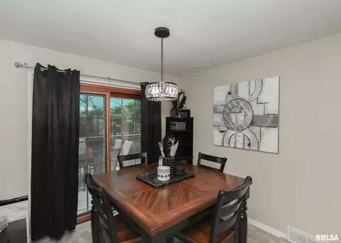 1407 53rd St, Moline, IL 61265 photo 10