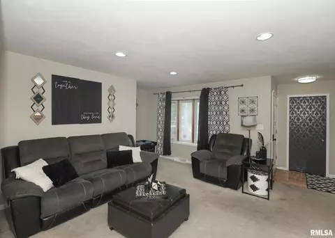 1407 53rd St, Moline, IL 61265 photo 7