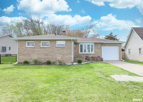 1407 53rd St, Moline, IL 61265 photo 2
