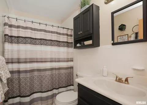 1407 53rd St, Moline, IL 61265 photo 22