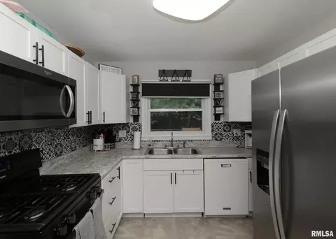 1407 53rd St, Moline, IL 61265 photo 12