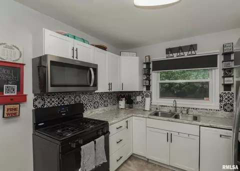 1407 53rd St, Moline, IL 61265 photo 11