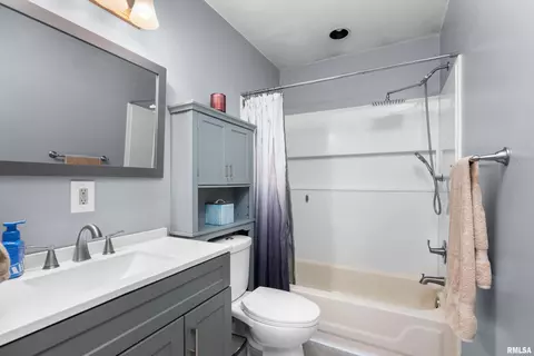 171 Hero St, Silvis, IL 61282 photo 11