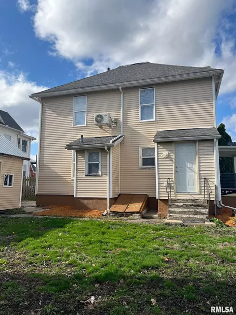 307 E Central Blvd, Kewanee, IL 61443 photo 4