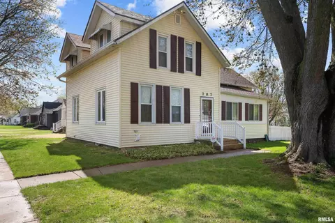 707 10th Ave, Durant, IA 52747