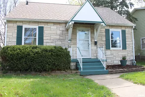 2221 N Howell St, Davenport, IA 52804