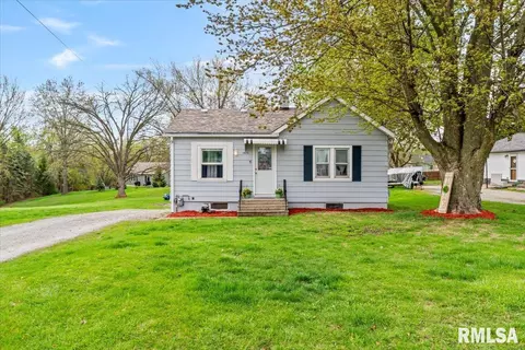 1823 W 48th St, Davenport, IA 52806