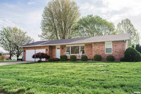 3122 Gross Gables St, Quincy, IL 62305