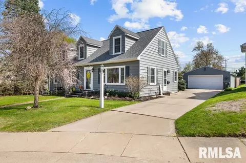 333 29th Ave N, Clinton, IA 52732