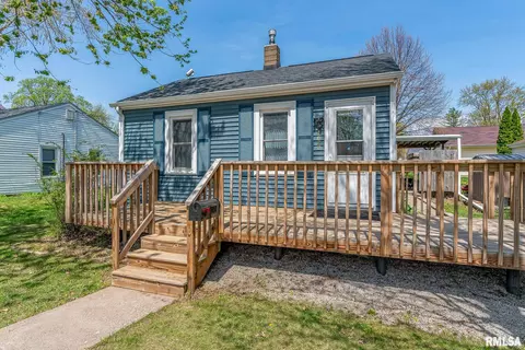 1622 W 37th St, Davenport, IA 52806