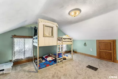 301 W Jackson St, Joy, IL 61260 photo 15