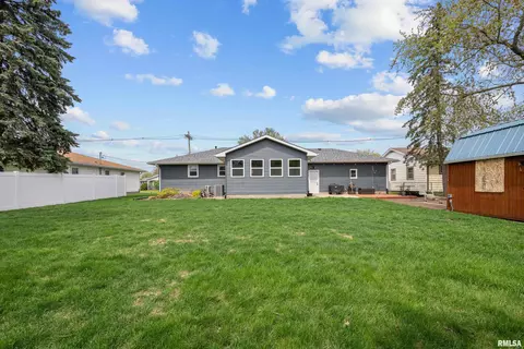 618 E Chestnut St, Geneseo, IL 61254 photo 16