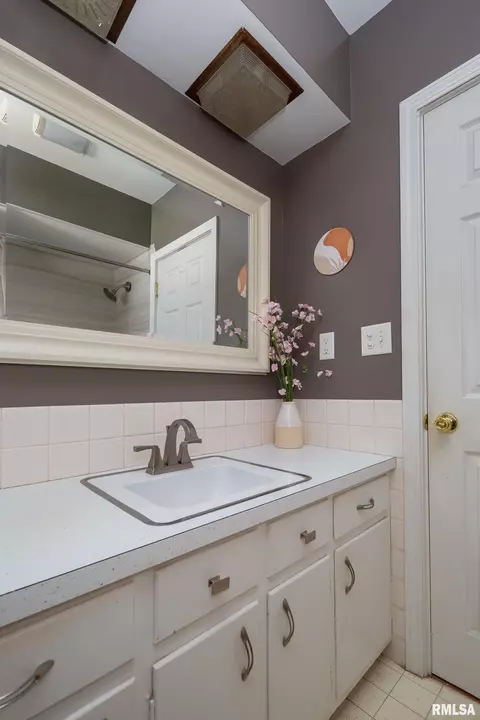 1312 32nd Ave, Moline, IL 61265 photo 19