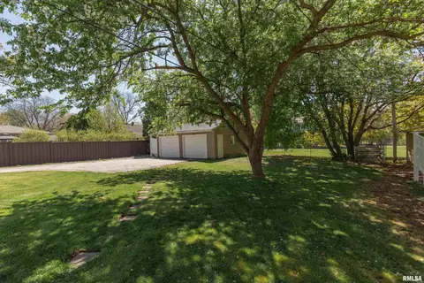 1312 32nd Ave, Moline, IL 61265 photo 28